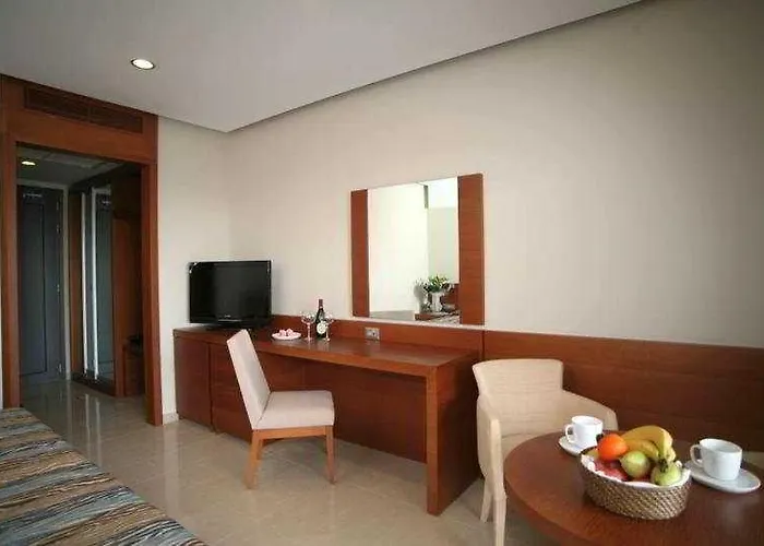 Apollonion Asterias And Отель Paliki